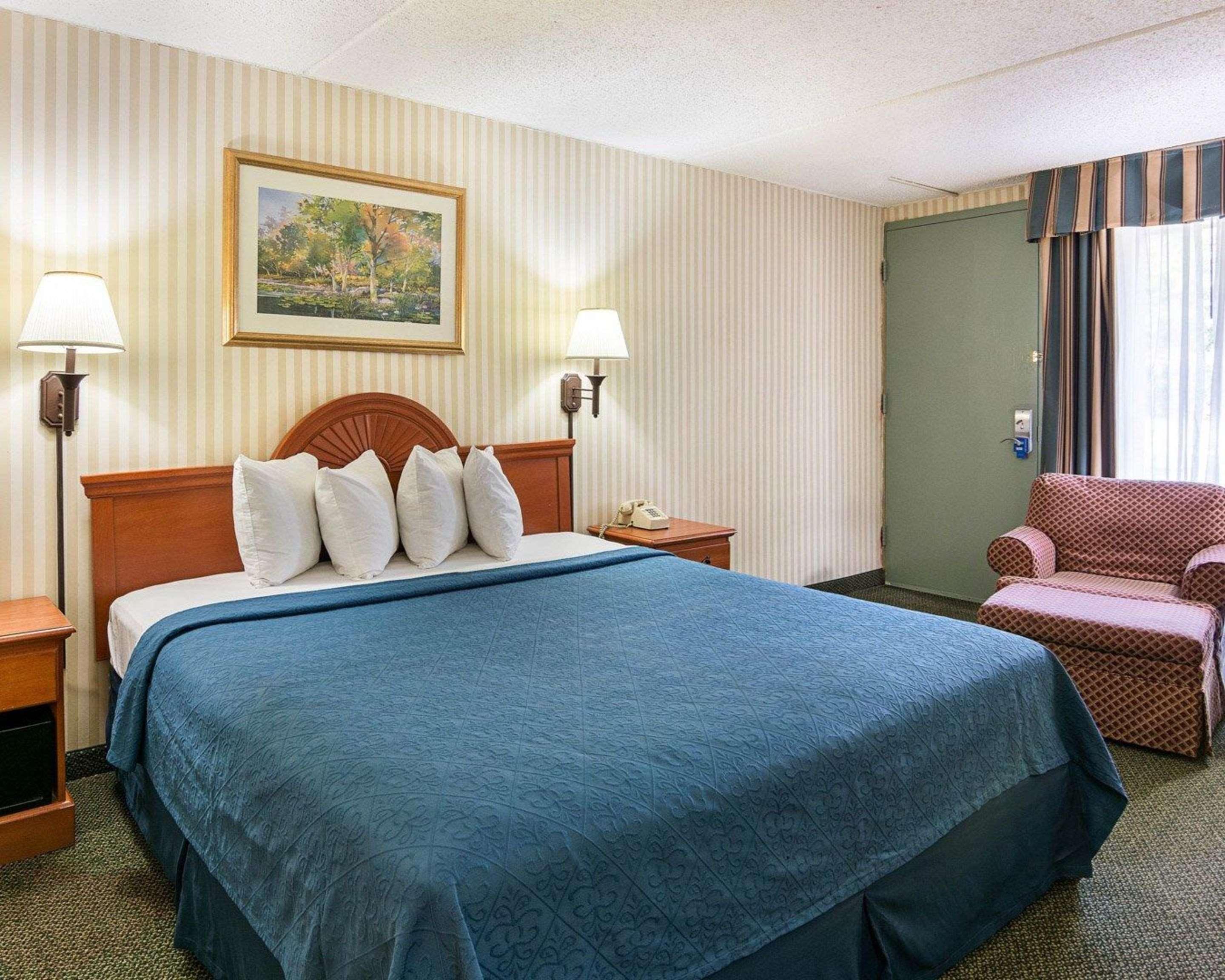 Rodeway Inn Joint Base Andrews Area Camp Springs Exterior photo