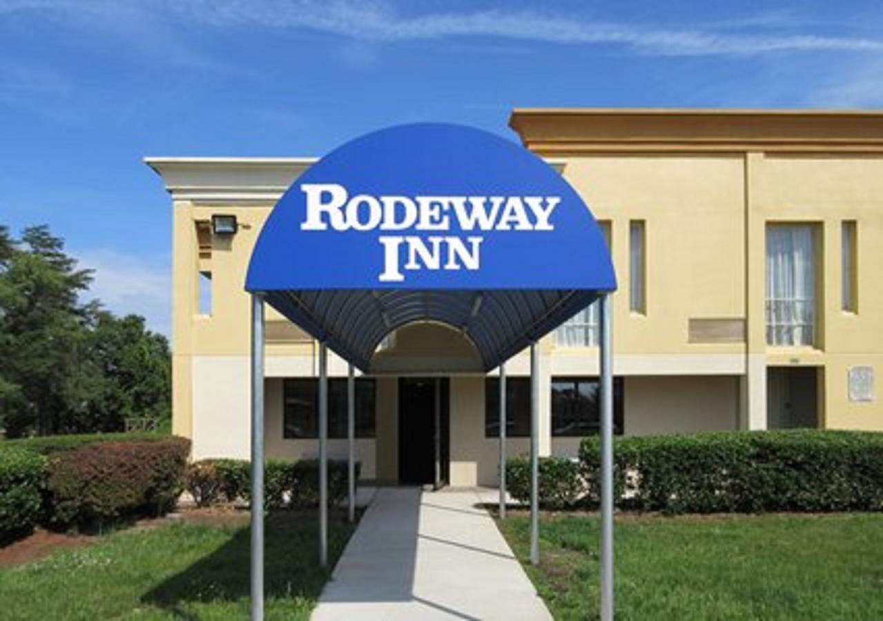 Rodeway Inn Joint Base Andrews Area Camp Springs Exterior photo