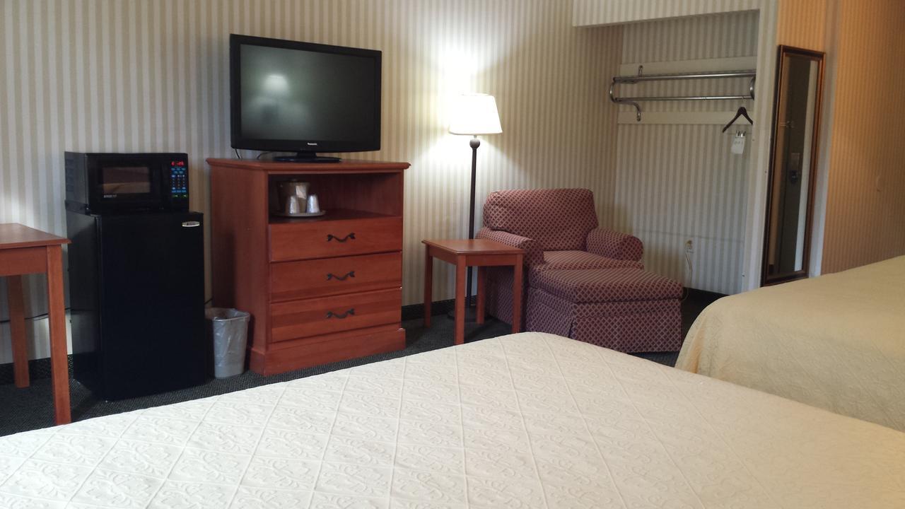 Rodeway Inn Joint Base Andrews Area Camp Springs Exterior photo